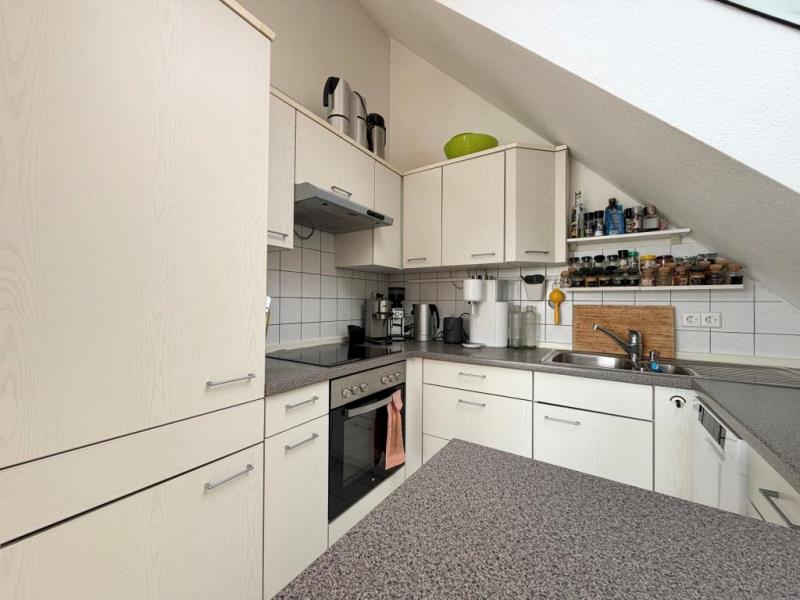 Interessantes Angebot! Stilvolle 2 Zimmer-Wohnung mit sonnigem Balkon! - Küche (47709)