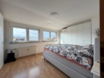 Schlafzimmer - Interessantes Angebot! Stilvolle 2 Zimmer-Wohnung mit sonnigem Balkon!