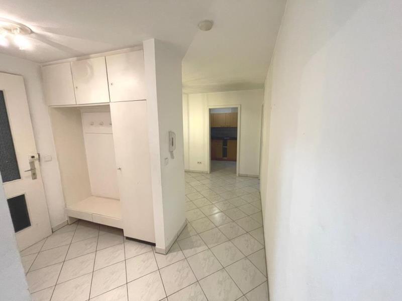 Wohntraum erfüllen! Attraktive 3,5 Zimmer-Wohnung mit sonnigen Balkon! - Flur (44358)