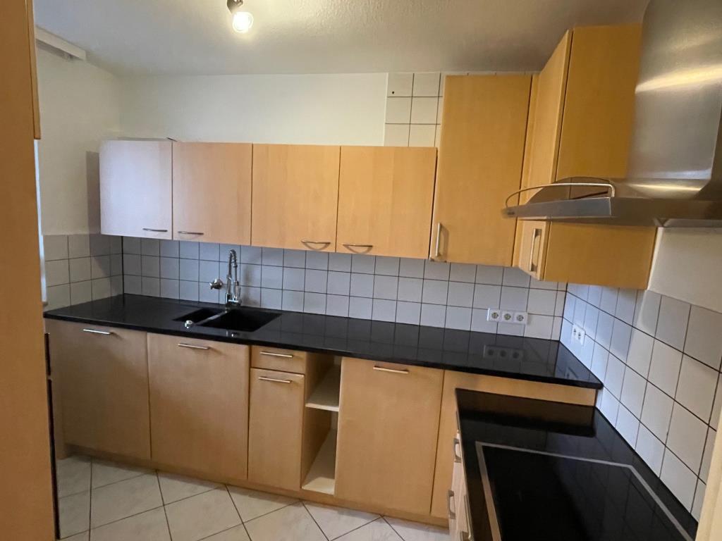 Seltene Gelegenheit! Interessante 3 Zimmer-Wohnung mit Süd-Balkon! - Küche (43338)