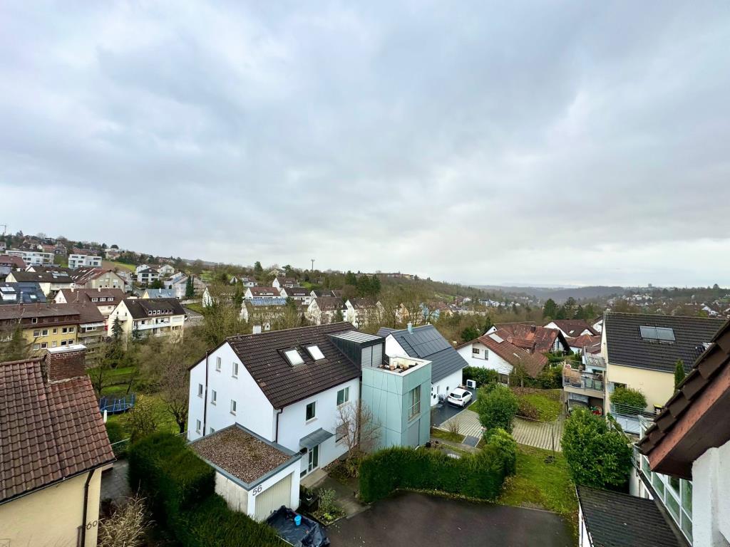 Ihr neues Zuhause in Sulzgries - Geräumige 4-Zimmer-Wohnung mit Balkon und eigenem Stellplatz! - Esslingen am Neckar (34414)