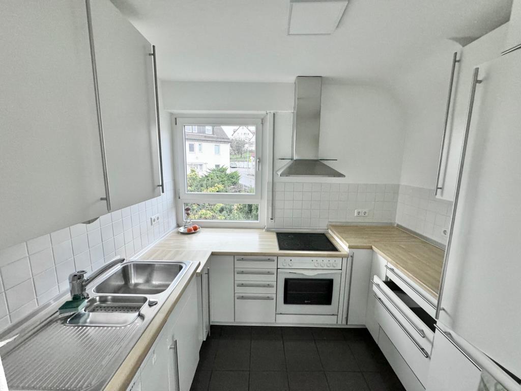 Ihr neues Zuhause in Sulzgries - Geräumige 4-Zimmer-Wohnung mit Balkon und eigenem Stellplatz! - Küche (34419)