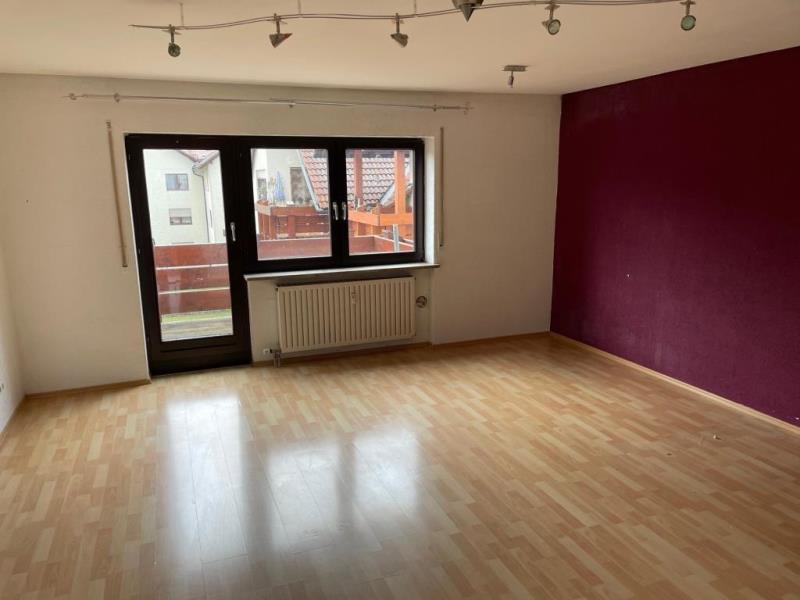 Nutzen Sie diese tolle Chance! 3,5 Zimmer-Wohnung mit sonnigen Süd-Balkon! - Wohnzimmer (44844)