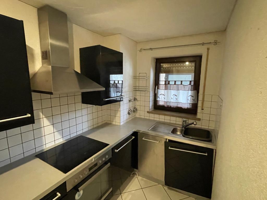 Verlieben Sie diese gemütliche 3,5 Zimmer-Wohnung mit Süd-Balkon! - Küche (42209)