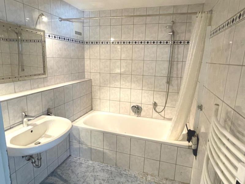 Nutzen Sie diese tolle Chance! 3,5 Zimmer-Wohnung mit sonnigen Süd-Balkon! - Bad (45426)