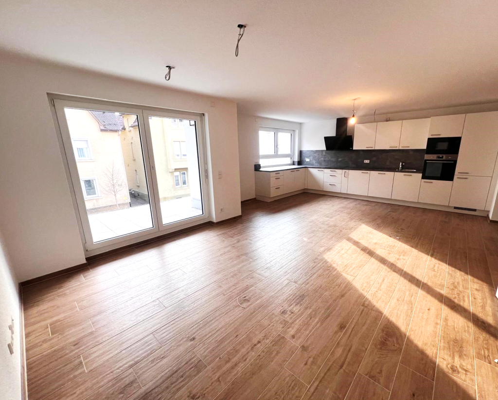 Exklusiver Flair! 4 Zimmer-Neubauwohnung ideal für die ganze Familie! - WZ,EZ+Küche (42962)