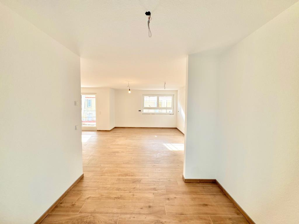 Exklusiver Flair! 4 Zimmer-Neubauwohnung ideal für die ganze Familie! - Flur (40675)