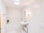 Badezimmer - Exklusiver Flair! 4,5 Zimmer-Wohnung mit Balkon für gehobene Ansprüche!