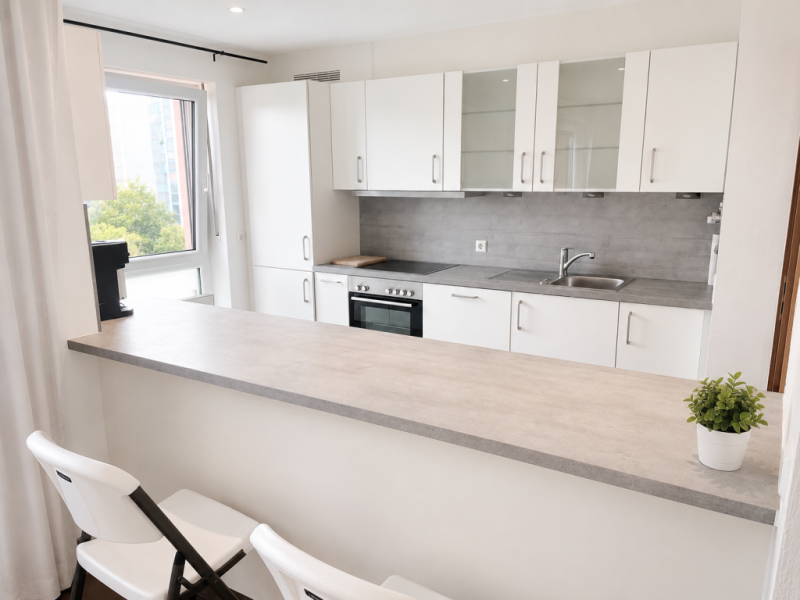 Exklusiver Flair! 4,5 Zimmer-Wohnung mit Balkon für gehobene Ansprüche! - Küche (50925)