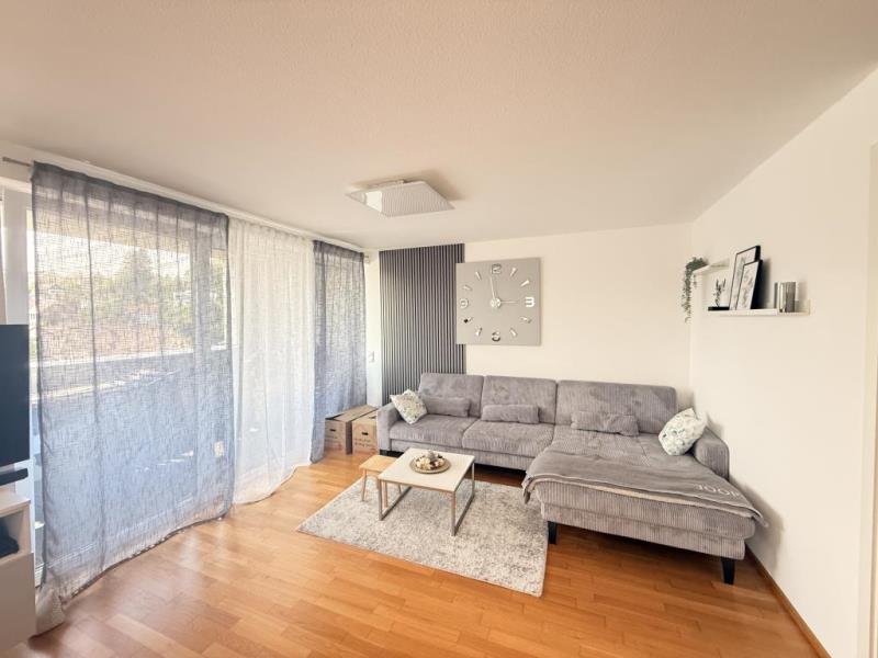 Über den Dächern der Stadt! 3 1/2-Zimmer-Wohnung mit großem Sonnenbalkon - Aufzugsversorgt! - Blick Wohnen (48999)