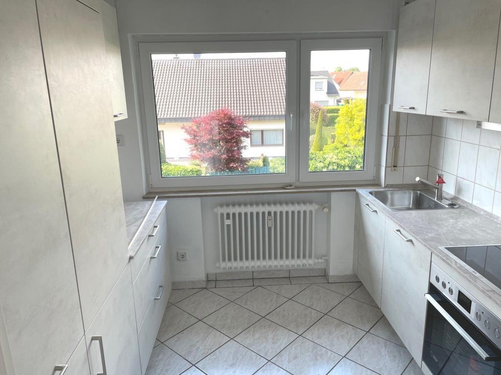 Exklusive 4 Zimmer-Wohnung mit Balkon & Garten für gehobene Ansprüche! - Küche (40373)