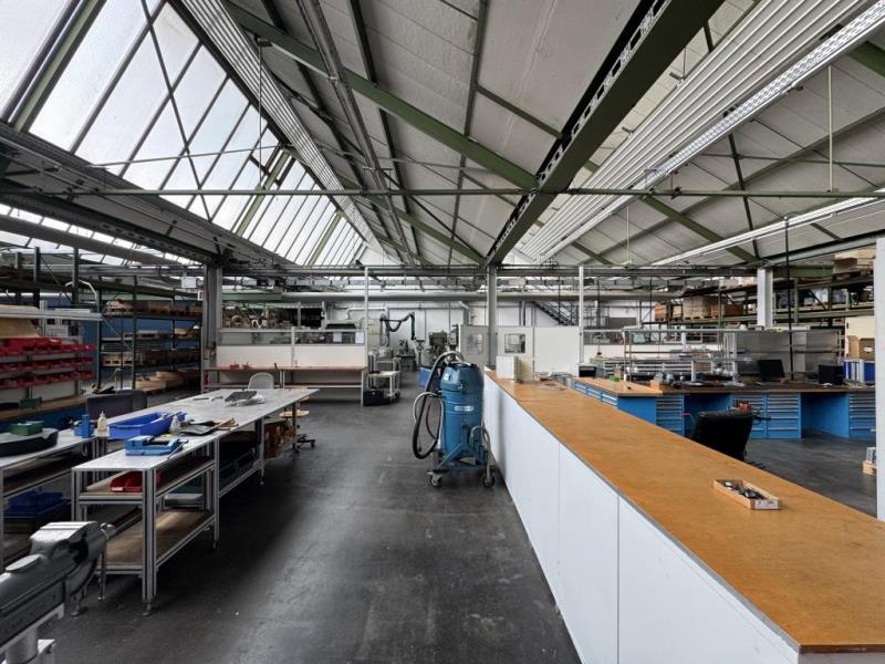 Verwicklen Sie sich! Große Produktionshalle/ - mit tollem Büro in Winterbach! - Grüne Halle 3 (50490)