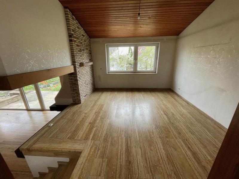 Idyllisches freistehendes Einfamilienhaus mit Süd-Garten in Steinenbronn! - Essplatz (44870)