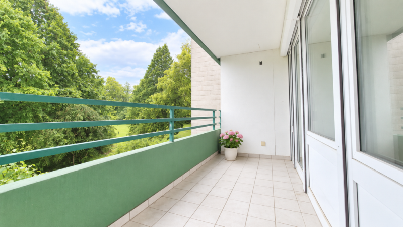 Sofort beziehbare tolle 3 Zimmer-Wohnung mit Balkon & Aufzug in Ostfildern! - Balkon (51355)