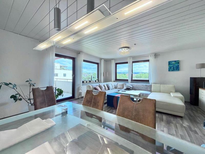 Ideale Gelegenheit! Attraktive 3 Zimmer-Wohnung in sonniger Wohnlage! - Wohnzimmer (47617)