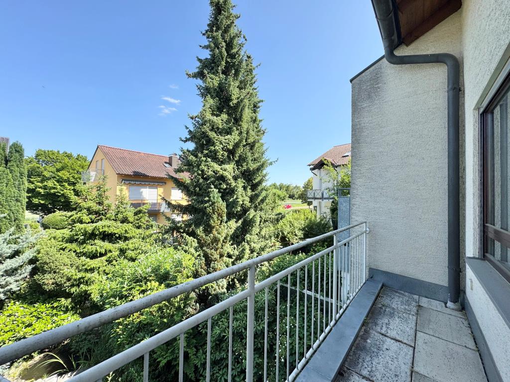 Idealer Wohntraum! Großzügige 3 Zimmer-Wohnung mit 2. Balkone! - Balkon (43881)