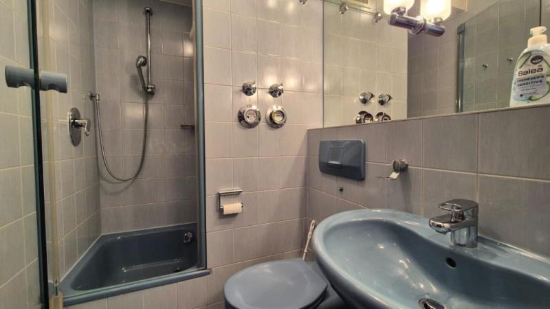 Gestalten Sie nach Ihren Wohnideen! Tolle 3,5 Zimmer-Wohnung mit Balkon! - Badezimmer (50560)