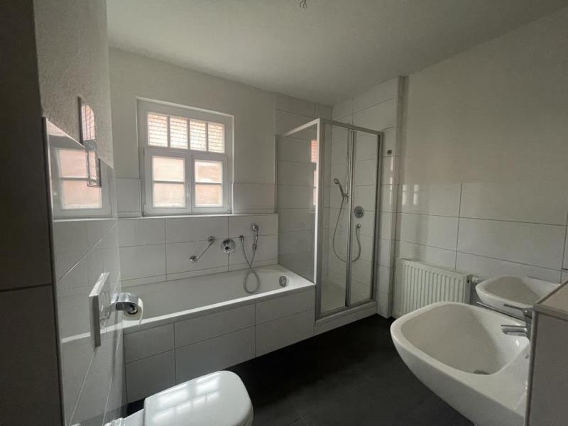Seltene Gelegenheit! Ideale 3 Zimmer-Wohnung mit tollem Flair im Fachwerkhaus! - Tageslichtbad (51814)