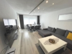 Wohnzimmer - Stilvolles Wohnen! Moderne 3 Zimmer-Wohnung mit Balkon in toller Wohnlage!