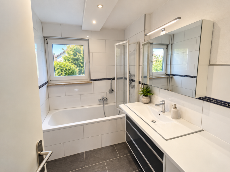 Wohnkomfort mit Stil! Attraktive 3 Zimmer-Wohnung mit modernem Ambiente! - Tageslichtbad (53575)