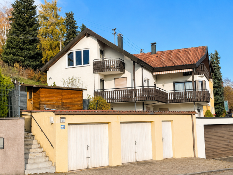 Generationsglück in Citylage! Freistehendes Zweifamilienhaus mit schönen Garten! - Schwäbisch Gmünd (51163)