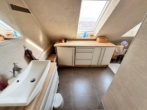 Tageslichtbad 2 - Die Alternative zum Haus! Attraktive 5 Zimmer Maisonette Wohnung mit Blick auf die Weinberge!