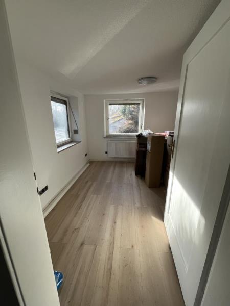 Kopie von Interessante Gelegenheit - Häuschen zum Fertigrenovieren und Einziehen! - Wohnzimmer (44961)