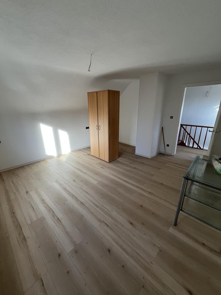 Interessante Gelegenheit - Häuschen zum Fertigrenovieren und Einziehen! - Kinderzimmer (40970)