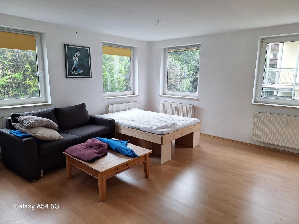 Seltene Gelegenheit! Attraktive 1,5 Zimmer-Wohnung zum fairen Preis! - Schlafbereich (35109)