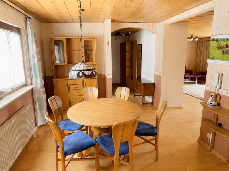 Seltene Gelegenheit! Attraktive 3,5 Zimmer-Wohnung mit gemütlichen Flair! - Esszimmer (50802)