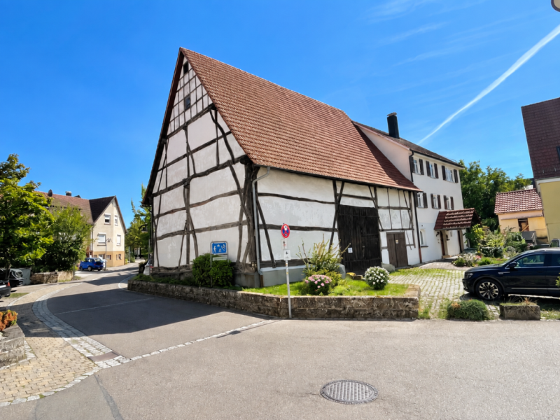 Seltene Gelegenheit! Historisches Bauernhaus mit Scheune in Reichenbach! - Reichenbach (Fils) (52876)