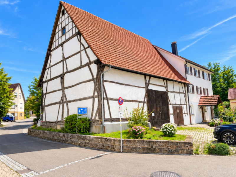 Perfekte Gelegenheit! Historisches Bauernhaus mit Scheune in Reichenbach! - Reichenbach (Fils) (54785)