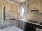 Küche - Sofort beziehbar! Charmante 3-Zimmer-Maisonettewohnung mit sonnigem Balkon und Garage !