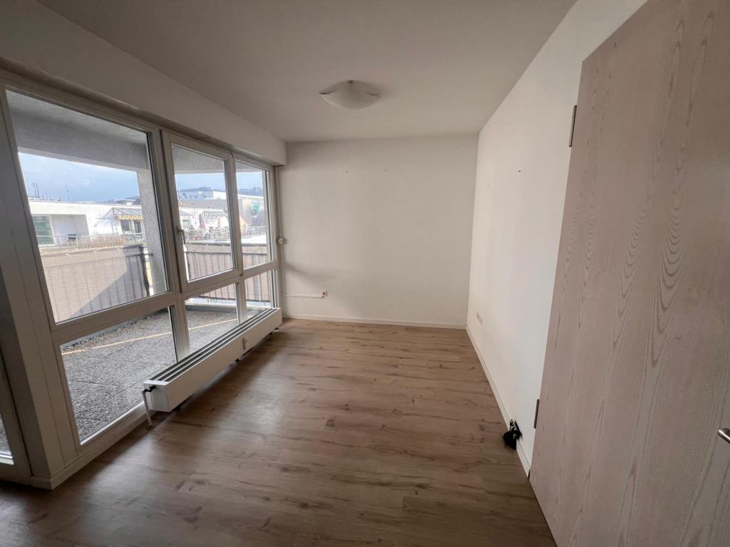 Sofort beziehbar! Interessante 2 Zimmer-Wohnung in idealer Lage in ES! - Wohnbereich (43530)