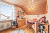 Essbereich - Raumwunder 3-Zimmer-Dachgstudiowohnung mit Carport – clever geschnitten - idealer Einstieg!