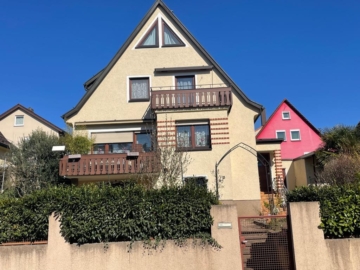 Freistehendes tolles Einfamilienhaus direkt im Herzen von Ebersbach!, 73061 Ebersbach (Fils), Einfamilienhaus