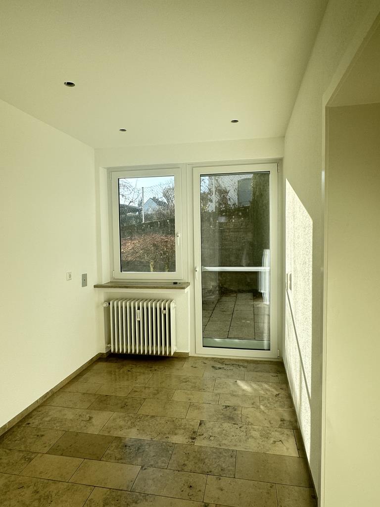 Stilvolle 3 1/2 Zimmer-Wohnung im Bungalowstil - barrierearm und modern! - Bezugsfrei - - Essen (39280)