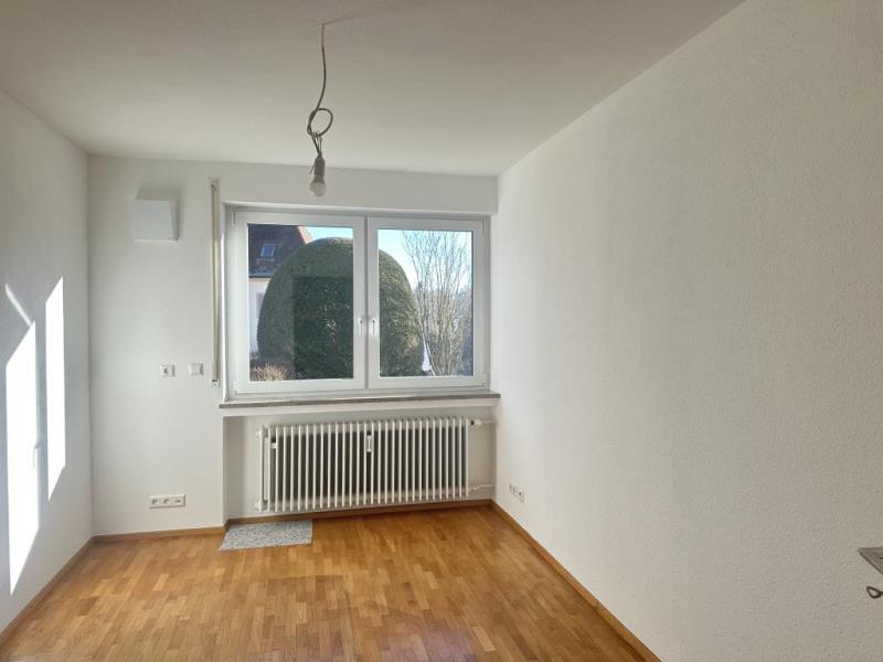 Stilvolle 3 1/2 Zimmer-Wohnung im Bungalowstil - barrierearm und modern! - Bezugsfrei - - Büro/Kind (44830)