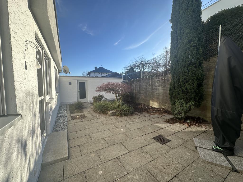 Stilvolle 3 1/2 Zimmer-Wohnung im Bungalowstil - barrierearm und modern! - Bezugsfrei - - Atrium (39283)