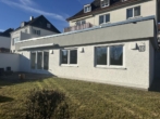 Aussenansicht - Stilvolle 3 1/2 Zimmer-Wohnung im Bungalowstil - barrierearm und modern! - Bezugsfrei -