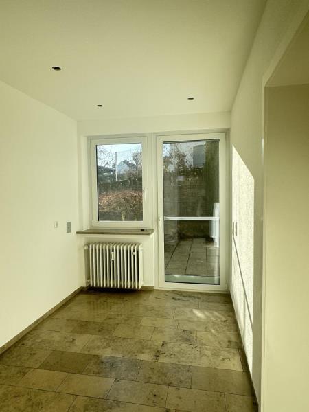 Stilvolle 3 1/2 Zimmer-Wohnung im Bungalowstil - barrierearm und modern! - Bezugsfrei - - Essen (44832)