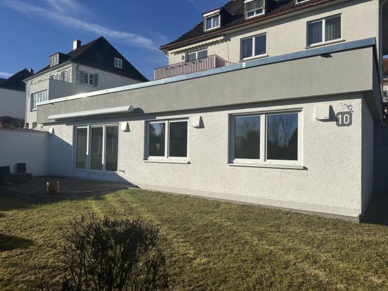 Stilvolle 3 1/2 Zimmer-Wohnung im Bungalowstil - barrierearm und modern! - Bezugsfrei - - Aussenansicht (44836)