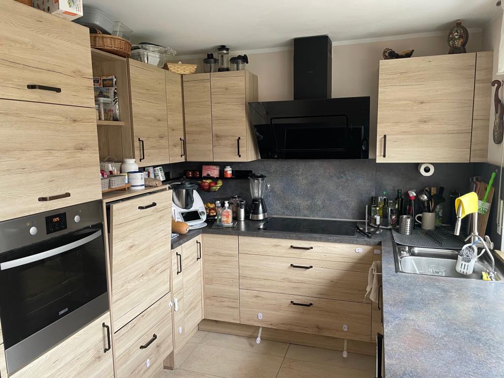 Interessante 4 Zimmer-Wohnung mit Balkon für gehobene Ansprüche! - Küche (44018)