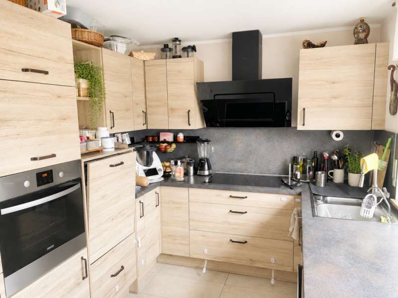 Sonniger Weitblick! Moderne 4,5 Zimmer-Wohnung für gehobene Ansprüche! - Küche (50122)