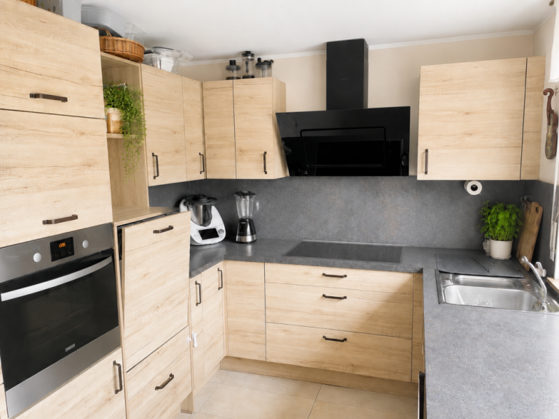 Sonniger Weitblick! Moderne 4 Zimmer-Wohnung für gehobene Ansprüche! - Küche (50944)