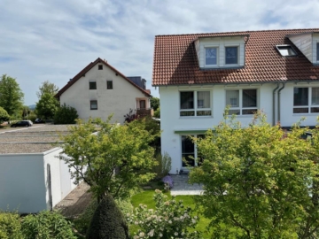 Ihr neues Domizil! Modernes Einfamilien-Reiheneckhaus mit Terrasse & Garten!, 73095 Albershausen, Reihenendhaus