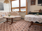 Wohn/- Essbereich - Mehrfamilienhaus mit drei nicht abgeschlossenen Wohnungen in ruhiger Lage von Gschwend !