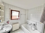 Badezimmer - TOP Preis-Leistungsverhältnis nach Preissenkung! Interessante 3 Zimmer-Wohnung mit sonnigen Balkon!
