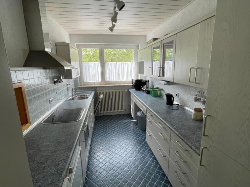 Familien aufgepasst! Attraktive 4,5 Zimmer-Wohnung mit Balkon & Aufzug! - Küche (48346)