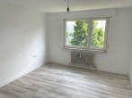 Schlafzimmer - Seltene Gelegenheit! Attraktive 3 Zimmer-Wohnung mit Süd-Balkon & Aufzug!